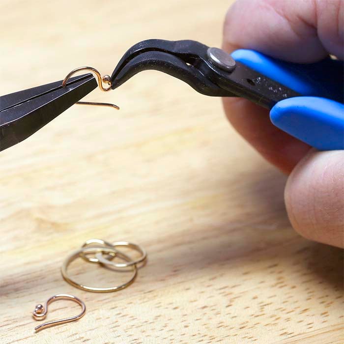 Xuron® #486 90-Degree Bent Chain-Nose Pliers