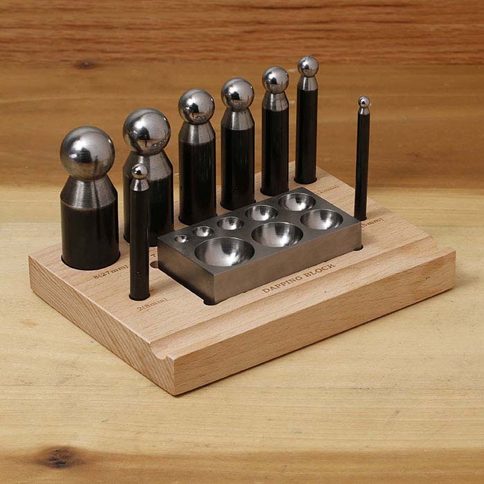 Dapping Set with Block