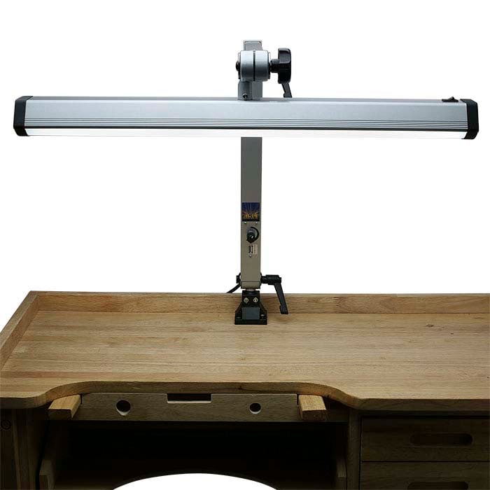 Extra-Wide Jeweler's LED Diamond/Gemstone Color-Grading Task Lamp with USB Port