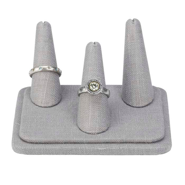 Silver Linen Pretty Fingers™ Tre-Rings Display