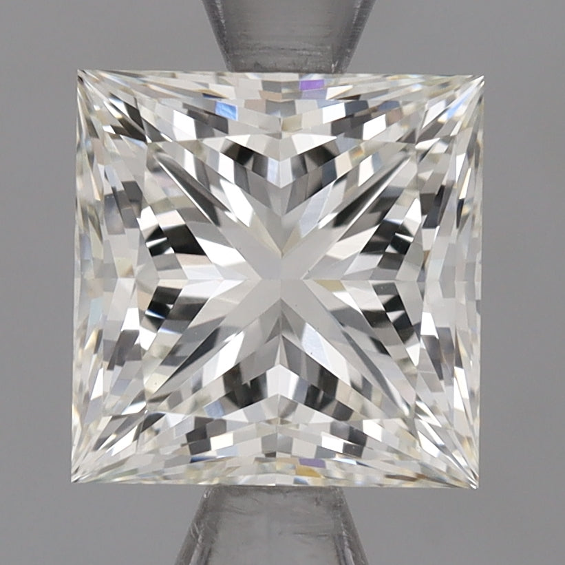 Lab-Grown Diamond 1.81ct, Princess, H, VVS2