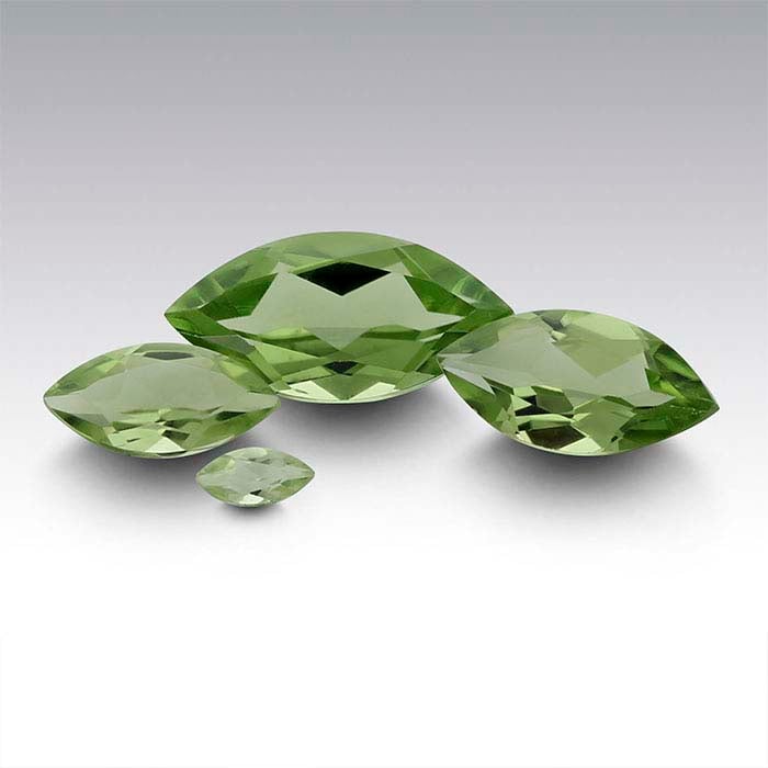 Peridoto 4 x 2 mm markizės formos briaunuotas brangakmenis