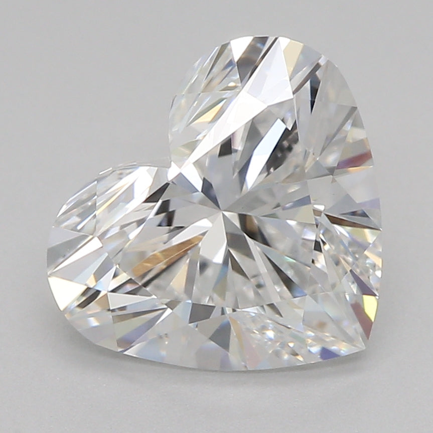 Labbod diamant 1,58 ct, hjärta, E, VVS2