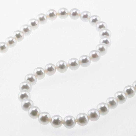 Süßwasser-Zuchtperlenstrang, halbrund, 4,5–5 mm, weiß, A-Qualität